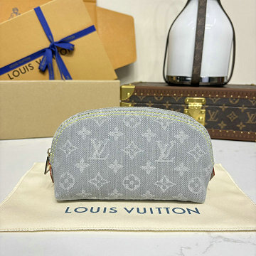 商品細詳を見る:ルイヴィトン LOUISVUITTON 057-M13751  2025年新作 ポシェット コスメティック ポーチ 手持ちかばん 化粧バッグ モノグラム デニム キャンパス