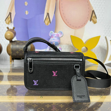 商品細詳を見る:ルイヴィトン LOUISVUITTON 057-M13963 2025年新作 フラップバッグ ショルダーバッグ スクエアバッグ