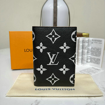 商品名称：ルイヴィトン LOUISVUITTON 057-M26059K 2025年新作 パスポートカバー クーヴェルテュール P9 パスポール カード入れ カーフレザー