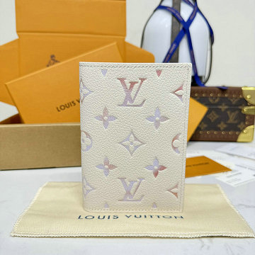 商品名称：ルイヴィトン LOUISVUITTON 057-M25917 2025年新作 パスポートカバー クーヴェルテュール パスポール カード入れ カウハイドレザー