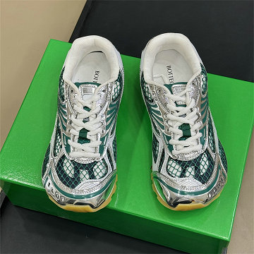 商品細詳を見る:ボッテガヴェネタ BOTTEGAVENETA 99-BOVJ25001  2025年新作 オービット スニーカー レースシューズ スポーツ 靴 男女兼用