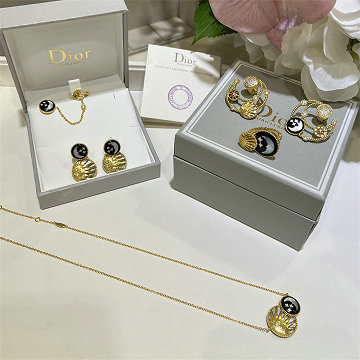 クリスチャンディオール CHRISTIAN DIOR 99-EHCD25028 2025年新作 ピアス イヤーカフ ネックレス リング アクセサリー ジュエリー