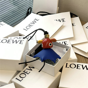 商品細詳を見る:ロエベ LOEWE 99-LE2408 2025新作 マルチ パズ チャーム キーボルダー キーリング キーケース