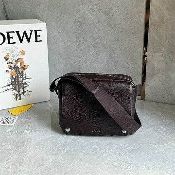 ロエベ LOEWE 99-LE0522SK 2025新作 ペブル メッセンジャーバッグ ミニ ショルダーバッグ メンズ