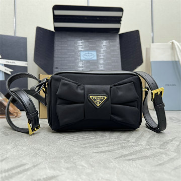 商品細詳を見る:プラダ PRADA 99-PD1BC242BK 2025年新作 リボン ショルダーバッグ ミニバッグ レザー