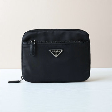商品名称：プラダ PRADA 99-PD2NA017BK 2025年新作 スモールバッグ ストラップ付き クラッチバッグ 手持ちかばん ポーチ Re-Nylon