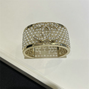 商品名称：シャネル CHANEL 99-SZCH25007 2025年新作 オフバングル ブレスレット アクセサリー ジュエリー