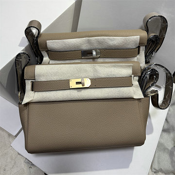 エルメス HERMES 063-HKM25TGYQH  2025新作 ケリー メッセンジャーバッグ ショルダーバッグ 男女兼用