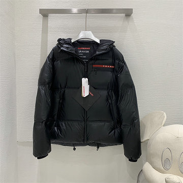 商品名称：プラダ PRADA XG-WTPD25021 2025年新作 ロングスリーブ ショート ダウンジャケット フード付き パファーコート 長袖 男女兼用