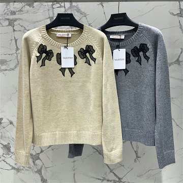 商品名称：ヴァレンティノ Valentino XG-MCVT25002 2025年新作 ロングスリーブ ウールニット セーター クルーネック 長袖 レディース