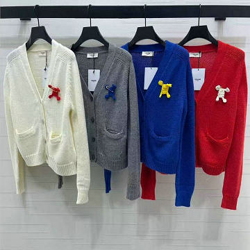 商品細詳を見る:セリーヌ CELINE XG-MKCE25005 2025年新作 カーディガン ロングスリーブ ウールニット セーター Vーネック 長袖 レディース