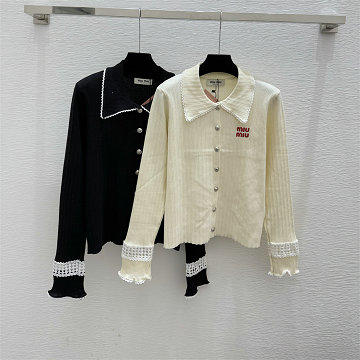 商品名称：ミュウミュウ MIUMIU XG-MKMM25013  2025年新作 ニットコート カーディガン ロングスリーブ ウールニット 長袖 クルーネック レディース