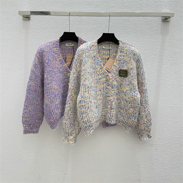 商品名称：ミュウミュウ MIUMIU XG-MKMM25014 2025年新作 ニットコート カーディガン ロングスリーブ ウールニット 長袖 クルーネック レディース