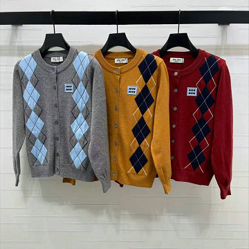 ミュウミュウ MIUMIU XG-MKMM25015 2025年新作 ニットコート カーディガン ロングスリーブ ウールニット 長袖 クルーネック レディース