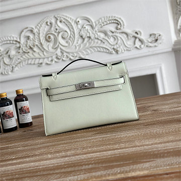 商品細詳を見る:エルメス HERMES 063-HKL22SFQYQG 2025年新作 ケリー 22 ポシェット トップハンドルバッグ トートバッグ swift 2way ショルダーバッグ