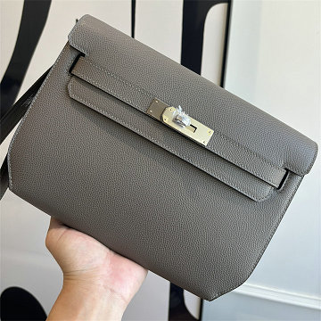 商品細詳を見る:エルメス HERMES 063-HKLD25SZYHS2025年新作 ケリー デペチェス ポーチ ストラップ付き 手持ちかばん クラッチバッグ ショルダーバッグ
