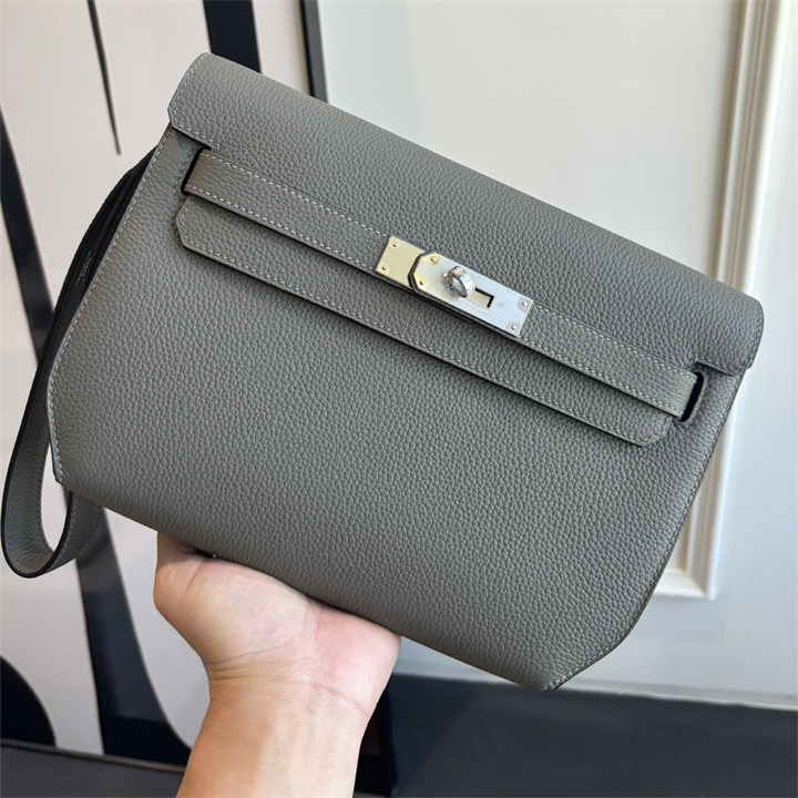 商品細詳を見る:エルメス HERMES 063-HKLD25TGYHL 2025年新作 ケリー デペチェス ポーチ ストラップ付き 手持ちかばん クラッチバッグ ショルダーバッグ