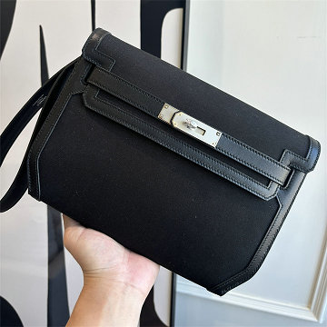 商品細詳を見る:エルメス HERMES 063-HKLD25BQYBK 2025年新作 ケリー デペチェス ポーチ ストラップ