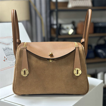 商品細詳を見る:エルメス HERMES 063-HLD26JSJQK 2025年新作 リンディ スモール ショルダーバッグ フラップバッグ スクエアバッグ レディース スエード