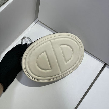 商品名称：エルメス HERMES 063-HLP18NB 2025年新作 イン ザ ループ ショルダーバッグ ラウンドバッグ レディース swift スイフトレザー