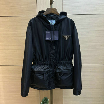 商品名称：プラダ PRADA 2025年新作 フーディージャケット ショートコート ロングスリーブ アウターコート