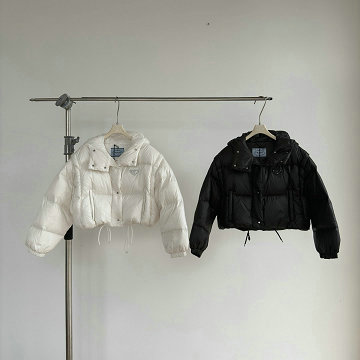 商品名称：プラダ PRADA 2025年新作 ダウンジャケット ショートコート パファー コート レディース アウターコート