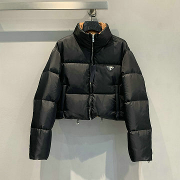 商品名称：プラダ PRADA 2025年新作 ダウンジャケット ショートコート パファー コート レディース アウターコート