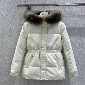 商品名称：モンクレール MONCLER 2025年新作 ロングスリーブ ダウンジャケット フード付き ジップジャケット アウターコート 長袖 レディース