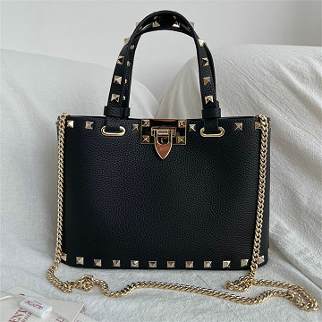 ヴァレンティノ Valentino 99-VT8001JBK 2025年新作 ガラヴァーニ ヴィヴァ ロックスタッズ トートバッグ ショルダーバッグ レディース