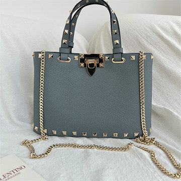 商品名称：ヴァレンティノ Valentino 99-VT8001JHL 2025年新作 ガラヴァーニ ヴィヴァ ロックスタッズ トートバッグ ショルダーバッグ レディース