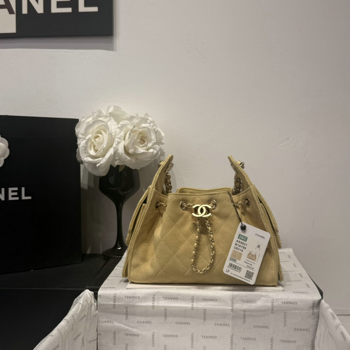 商品細詳を見る:シャネル CHANEL 2025年新作 ミニバッグ チェーンポーチ ショルダーバッグ ドローストリング レディース