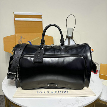 商品細詳を見る:ルイヴィトン LOUISVUITTON M13992　2025年新作 キーポル カーゴ バンドリエール 50 トートバッグ 旅行かばん