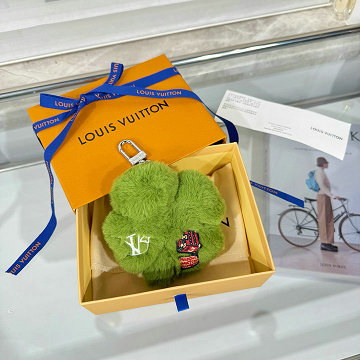 ルイヴィトン LOUISVUITTON M03170　2025年新作 バッグチャーム LV ラッキー トレフォイル キーホルダー キーリング キーケース