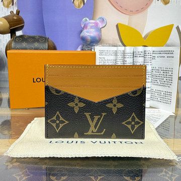商品名称：ルイヴィトン LOUISVUITTON M14733　2025年新作 カードケース ポルト カルト トリプル モノグラムキャンパス