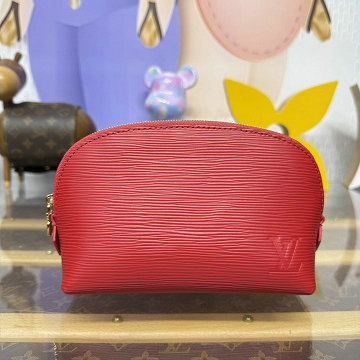 商品名称：ルイヴィトン LOUISVUITTON M15197　2025年新作 ポシェット コスメティック PM クラッチポーチ 化粧かばん アクセサリー エピ グレインレザー