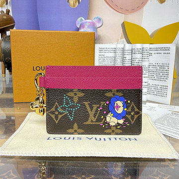 商品細詳を見る:ルイヴィトン LOUISVUITTON M15332　2025年新作 カードケース ポルト カルト LV チャーム モノグラム キャンバス