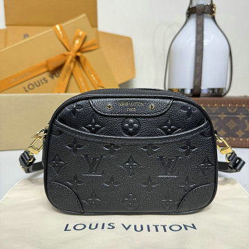 商品名称：ルイヴィトン LOUISVUITTON M25518　2025年新作 ティナ カメラバッグ ショルダーバッグ トリヨンレザー