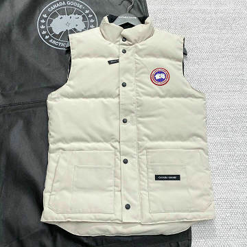 商品細詳を見る:カナダグース CANADA GOOSE 2025年新作 パファーコート ダウンベスト 暖かい 防寒 トップスコート