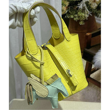 商品名称：エルメス HERMES 2025年新作 マイクロ ピコタン バケットバッグ トートバッグ ハンドバッグ ショッピングバッグ レディース