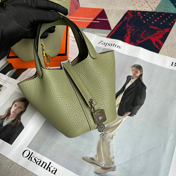 商品細詳を見る:エルメス HERMES 2025年新作 マイクロ ピコタン バケットバッグ トートバッグ ハンドバッグ ショッピングバッグ レディース TCレザー