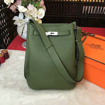 商品細詳を見る:エルメス HERMES 2025年新作 ソーケリー バケットバッグ ショルダーバッグ togo皮