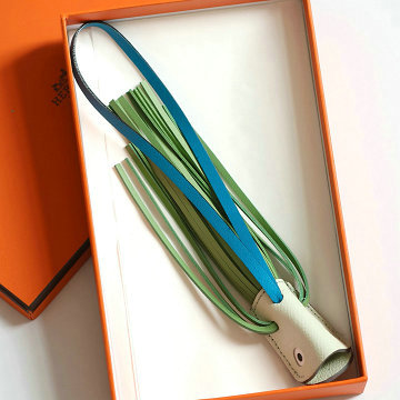 商品名称：エルメス HERMES 063-H0592 2025年新作 バッグチャーム キーホルダー キーリング キーケース
