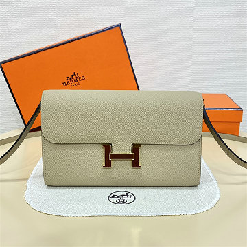 商品細詳を見る:エルメス HERMES 063-H709SZJFH 2025年新作 コンスタンス ポケット ショルダーバッグ ロングウォレット レディース エプソン