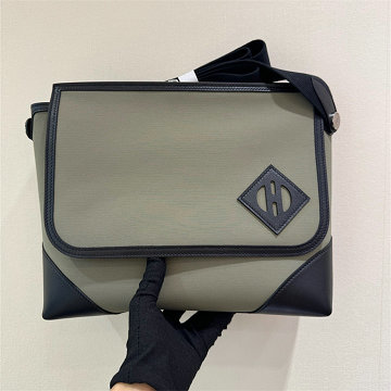 商品名称：エルメス HERMES 063-H0841BNG  2025年新作 メッセンジャー オールバック ショルダーバッグ フラップバッグ メンズ