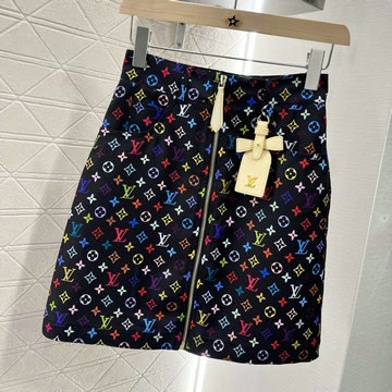 ルイヴィトン LOUISVUITTON XG-KQLV25005  2025年春夏最新入荷 レザー スカート ボトムス レディース ミニスカート
