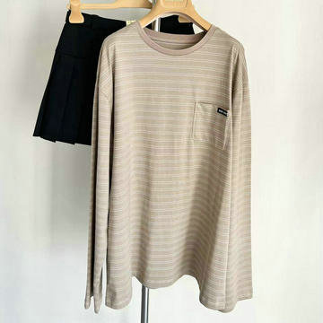 商品名称：ミュウミュウ MIUMIU XG-TCMM25001 2024年秋冬最新入荷 ストライプ Tシャツ ロングスリーブ シャツ クルーネック