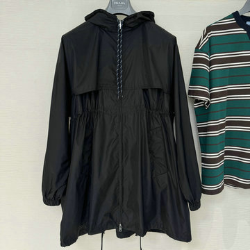 商品名称：プラダ PRADA XG-WTPD25001 2025年春夏最新入荷 ロングスリーブ ジャケット レディース ジップアップ トップスコート 長袖 アウターコート