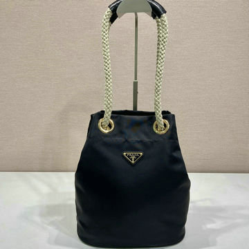 商品名称：プラダ PRADA 99-PD1BE082NBK　2025年最新入荷 スモールバッグ トップハンドルバッグ トートバッグ Re-Nylon ナイロン