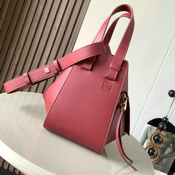 ロエベ LOEWE 99-LE9002QPJH　2025年最新入荷 ハンモックバッグ コンパクト トートバッグ ショルダーバッグ レディース