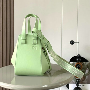 ロエベ LOEWE 99-LE9002TCQG　2025年最新入荷 ハンモックバッグ コンパクト トートバッグ ショルダーバッグ レディース